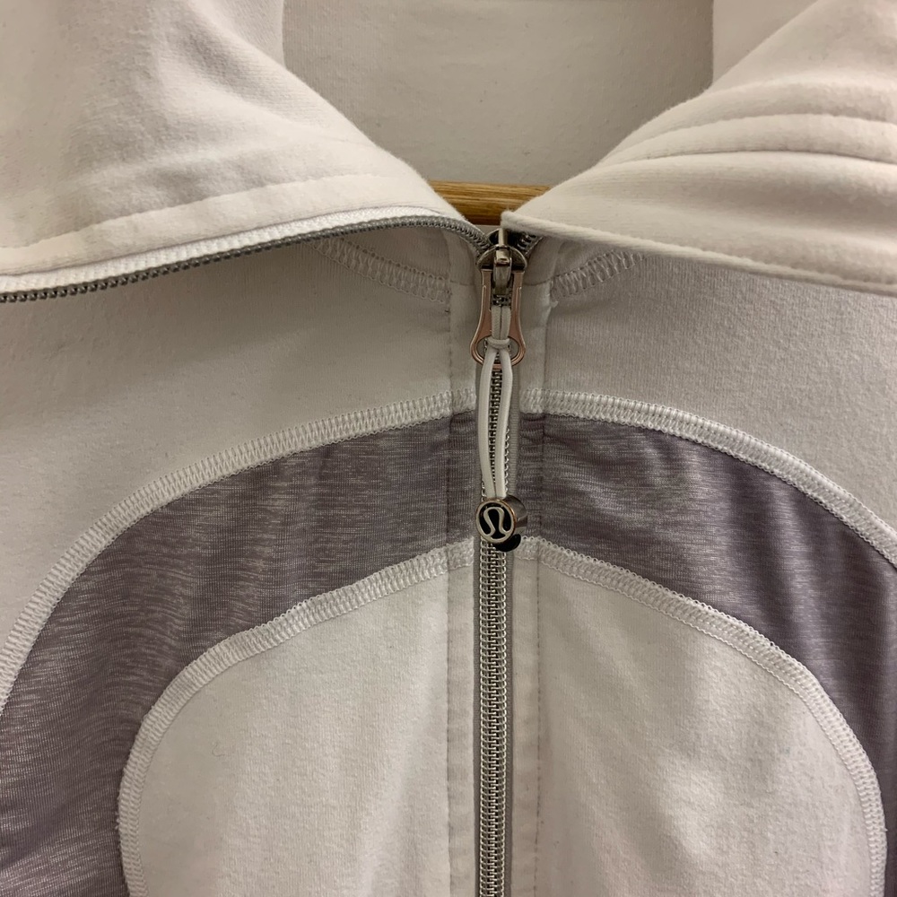 Lululemon Stride Size 8